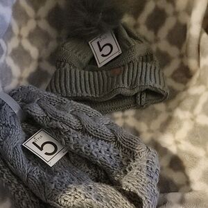 Elle Grey Knit Hat with Pom Pom